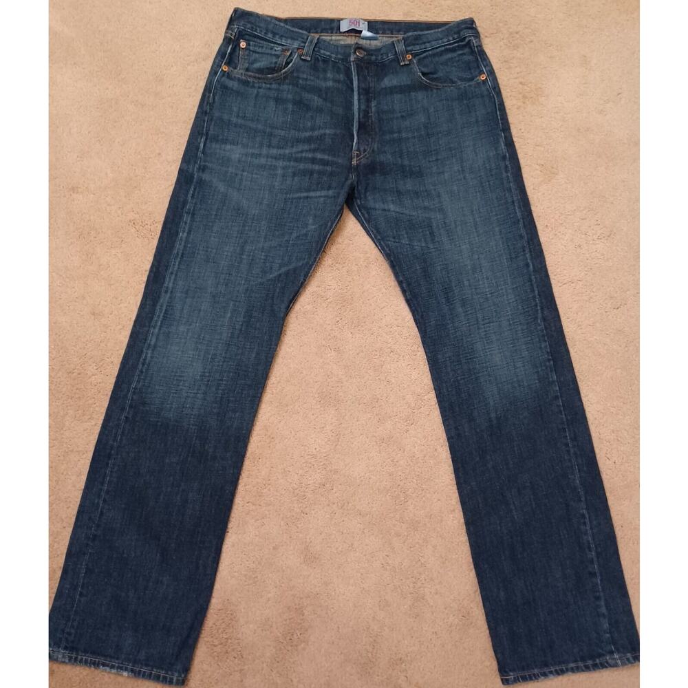 Levis 501 Jeans Mens 36 X 34 Blue Medium Wash Button Fly